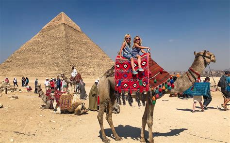 Giza travel .